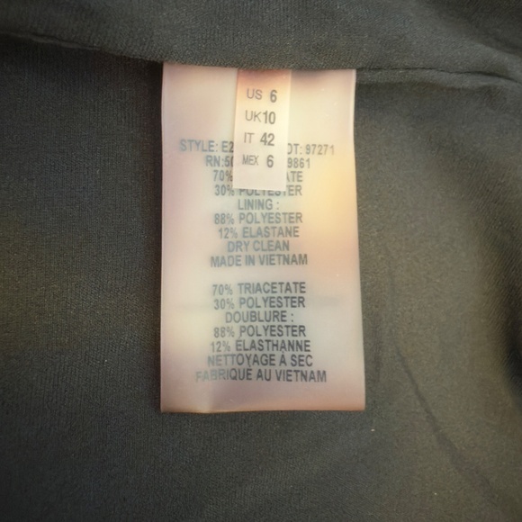 ELIE TAHARI 'Lourdes'~Black Crepe V-Neck Cold Shoulder Party Dress size 6 NEW - Picture 13 of 13